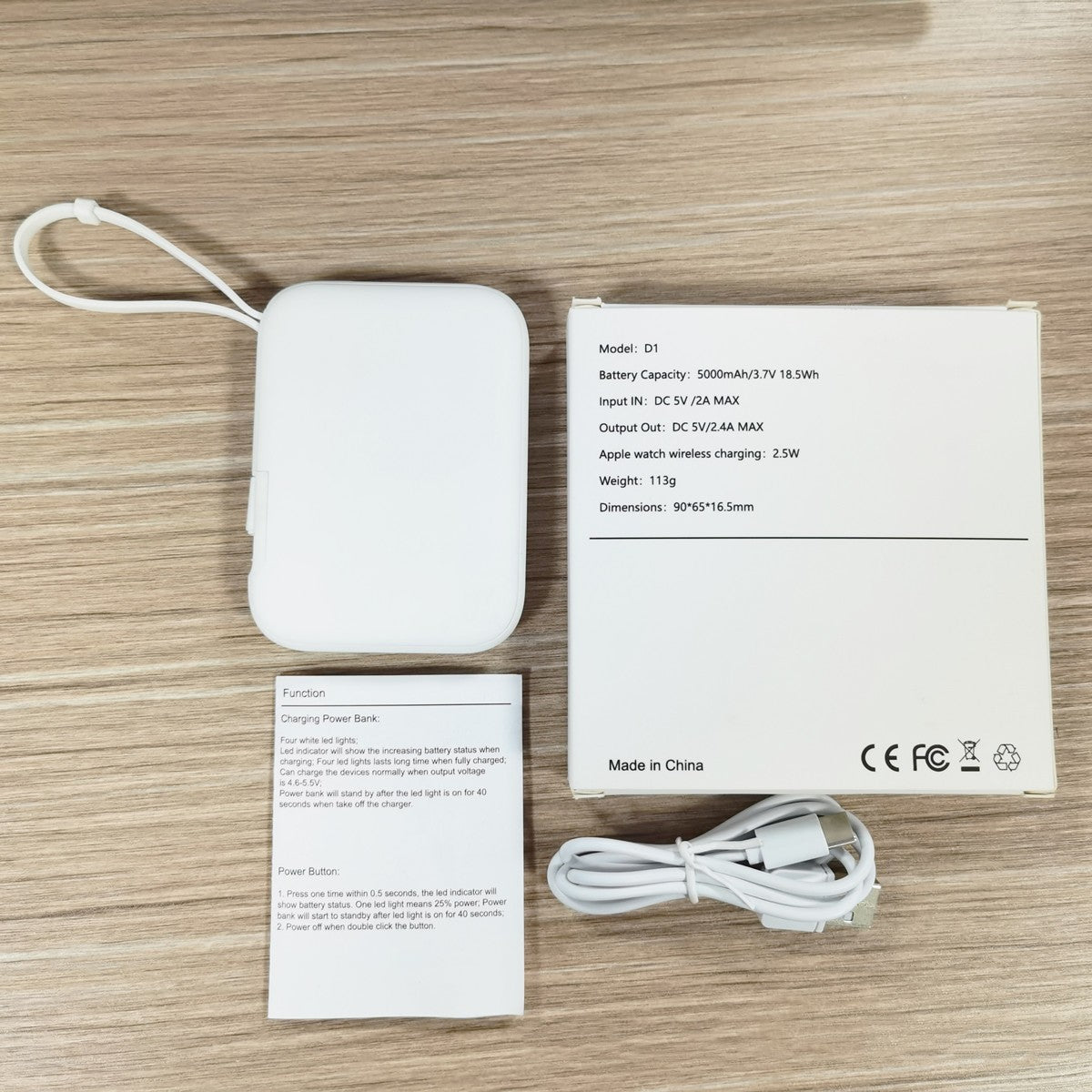 5000mah Portable Trois-en-un avec câble