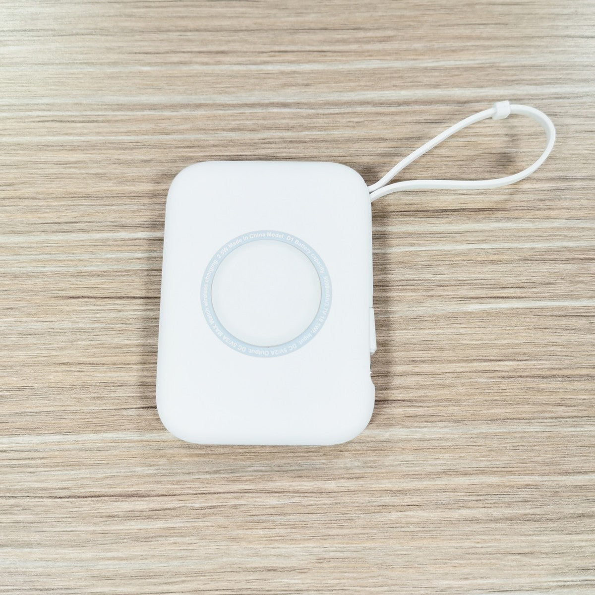 5000mah Portable Trois-en-un avec câble