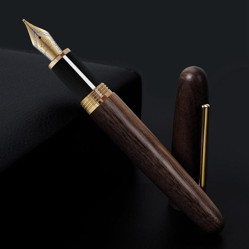 Capuchon rotatif en bois d'un stylo hommes et femmes d'affaires Calligraphie pratique