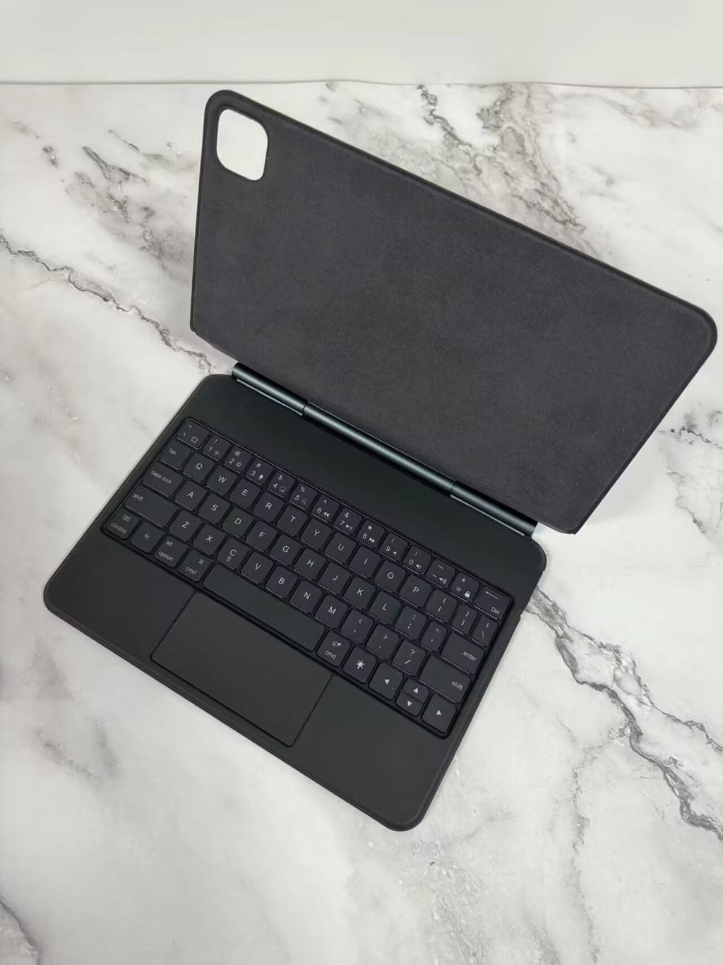 Clavier Bluetooth Tablette magnétique suspension intégrée