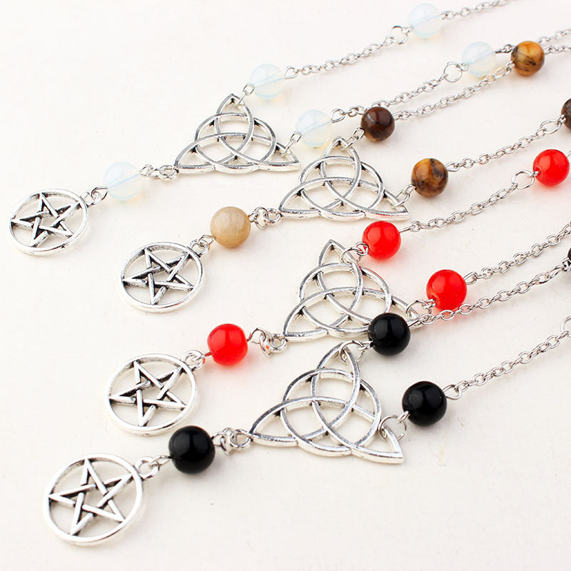 Witchcraft gothique Pentagram Tête chaîne Magic Round Perles Pierre