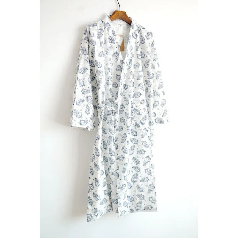 Maison de mode pour hommes porter une chemise de nuit en coton