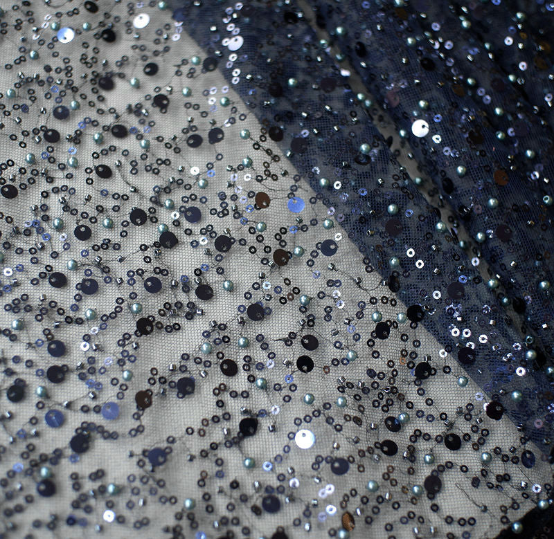Robe asymétrique à manches simples pour broderie en perles pailletées