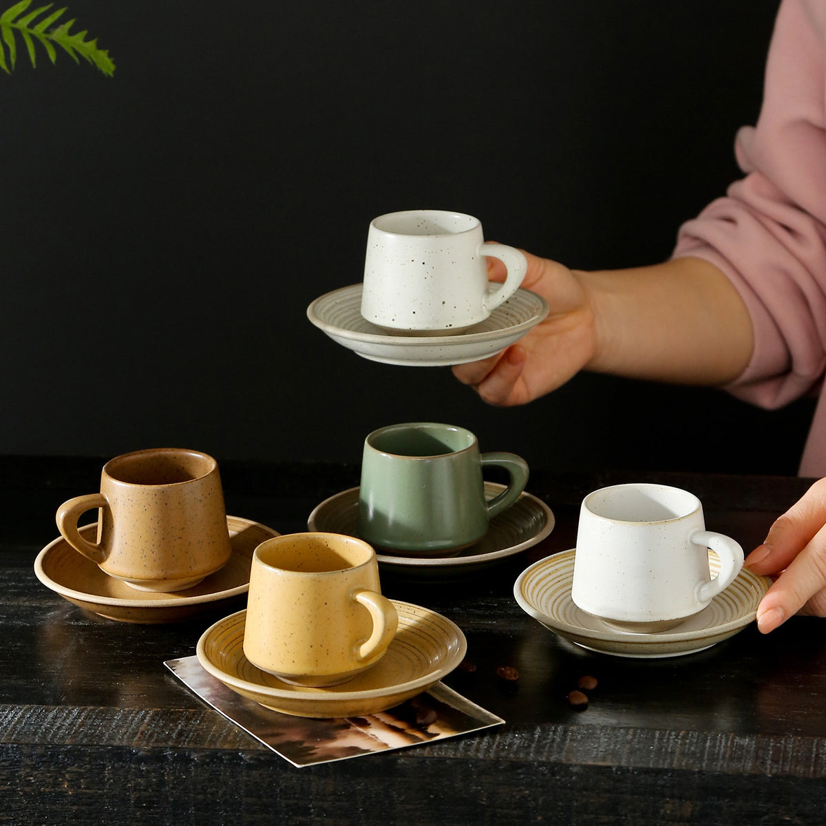 Élégante et créative en pierre rustique Latte Art Retro Cup and Saucer Set en céramique