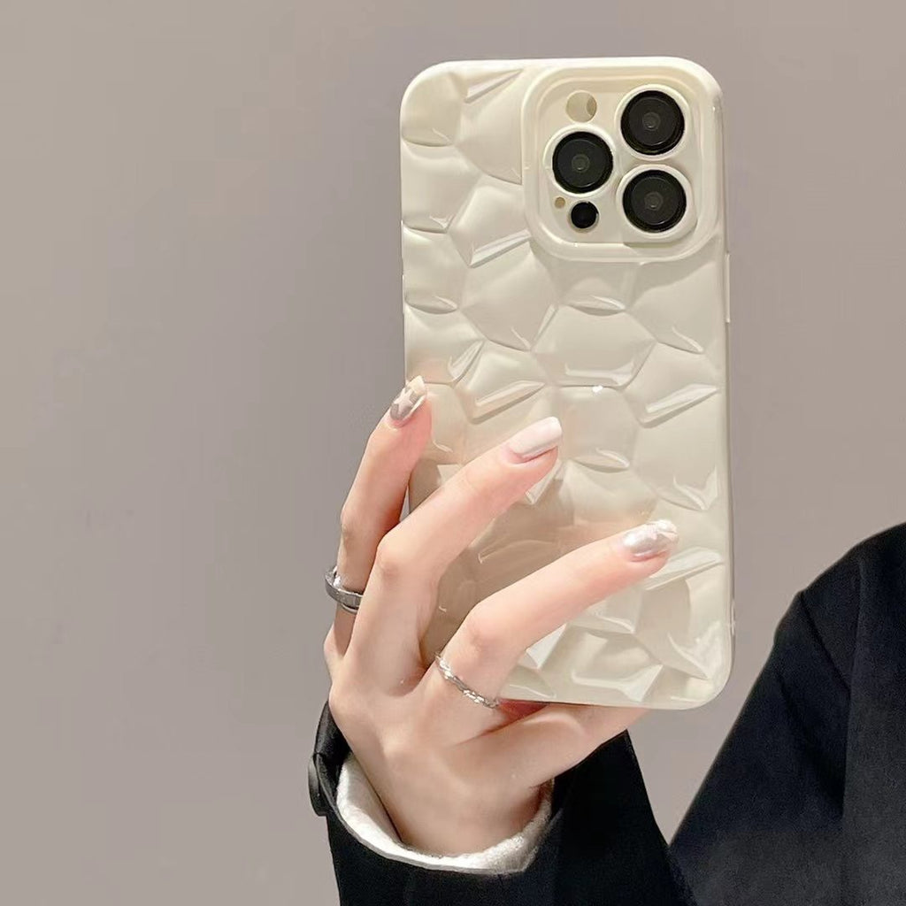 Pebble est livré avec la protection du protège-objectif Mobile Phone Shell