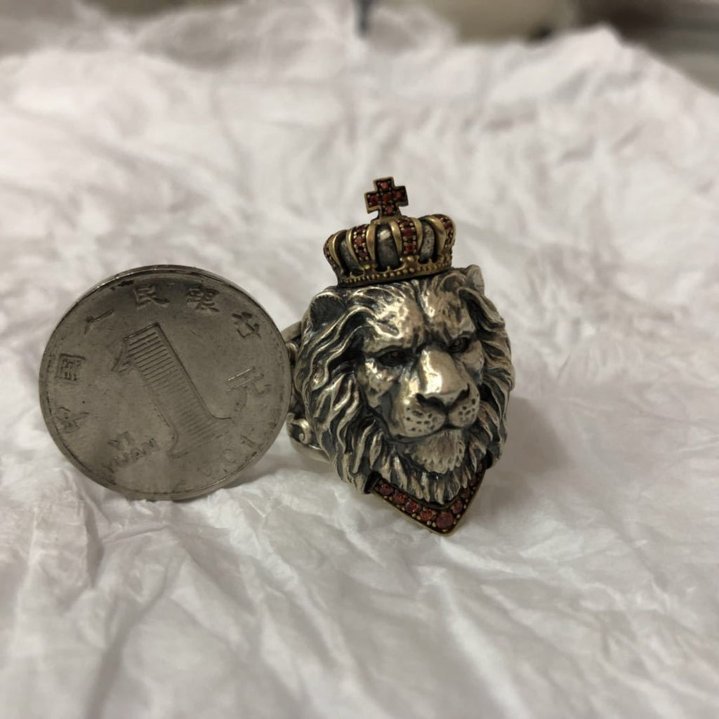 Ancienne bague de lion