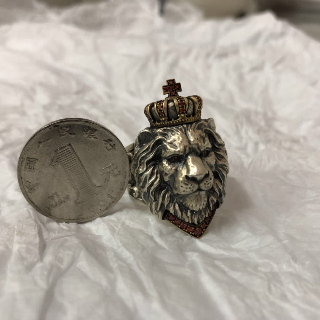 Ancienne bague de lion