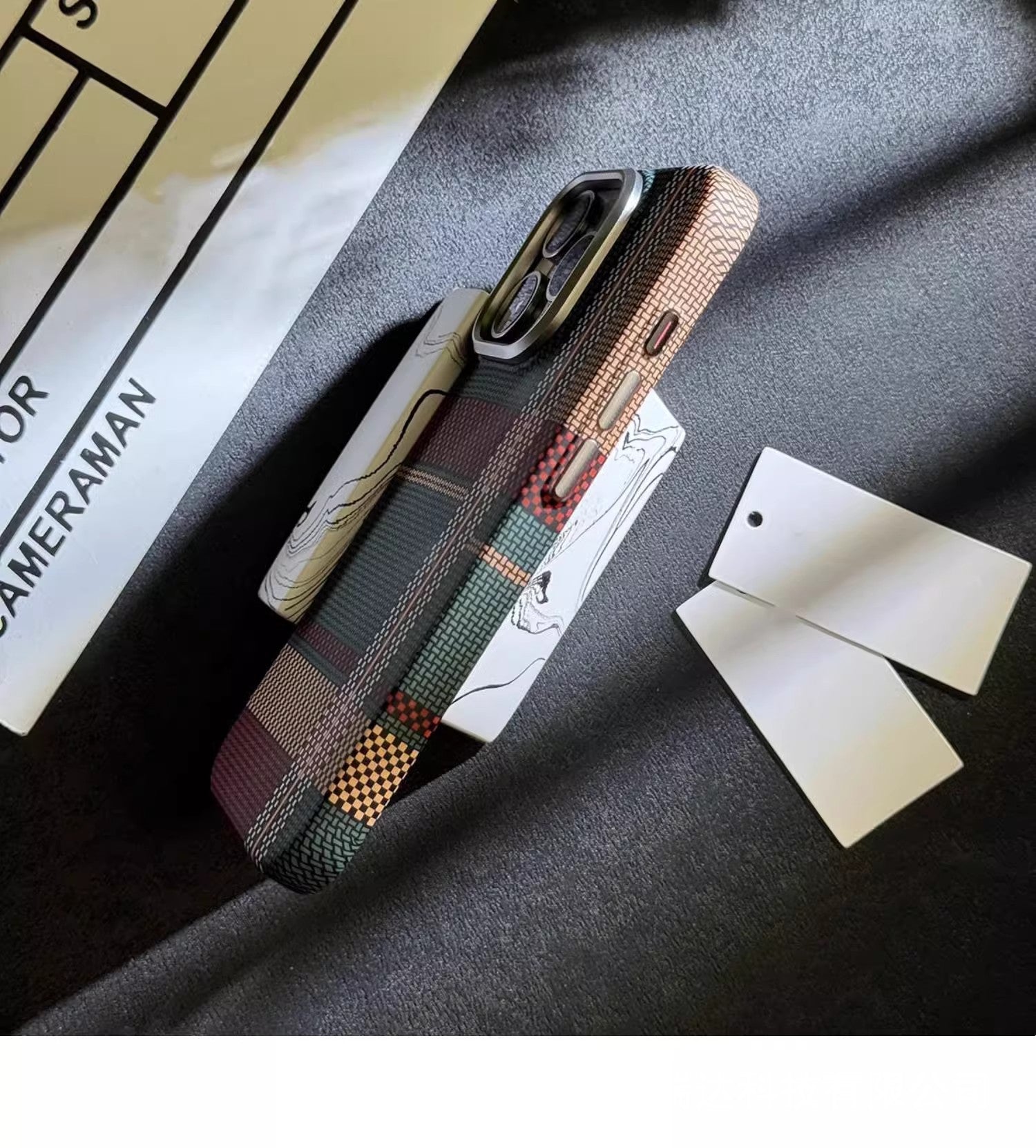 Motif magnétique Kafra Carbon Fibre Étui de téléphone de protection tout compris