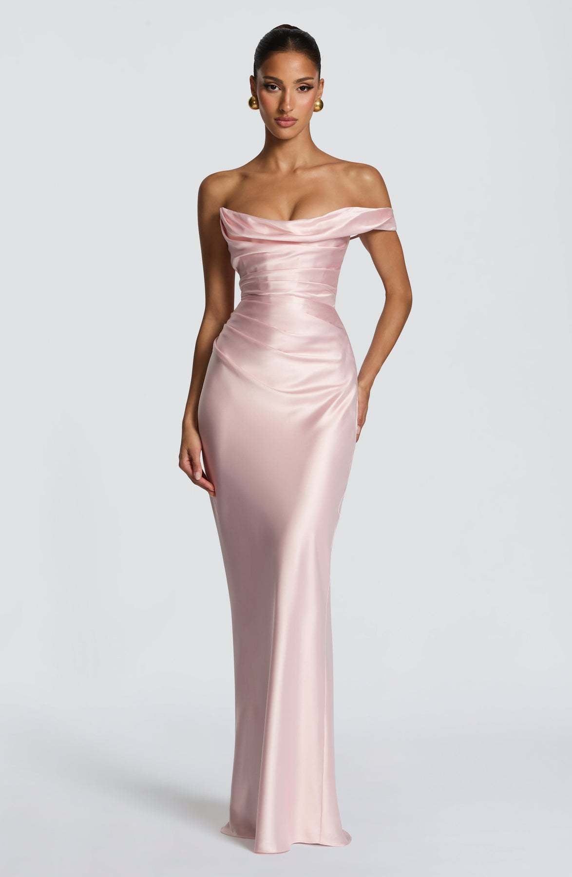 Robe longue à cisaillement mince sans épaule