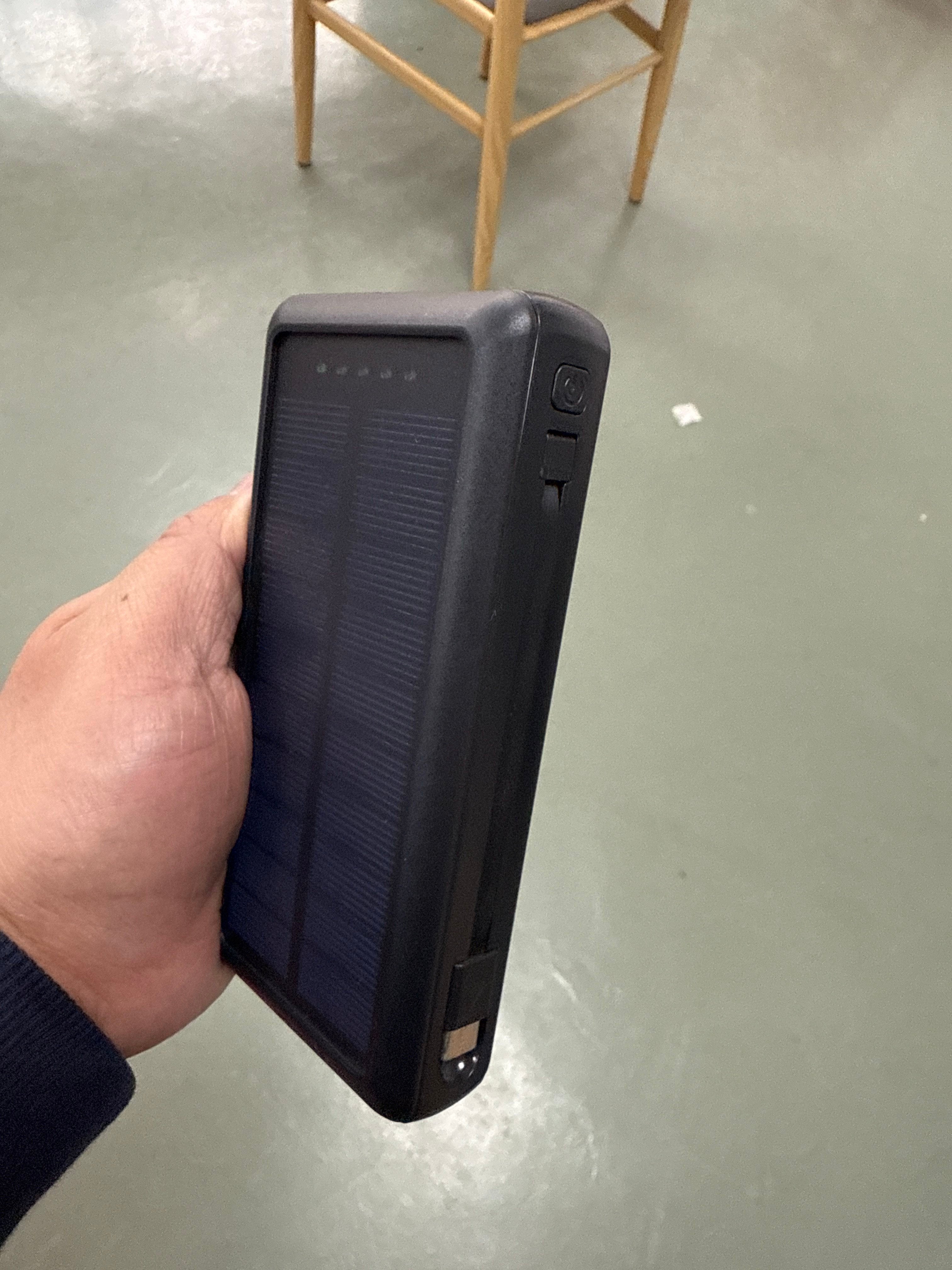 PD 22.5W Banque d'énergie portable à énergie solaire