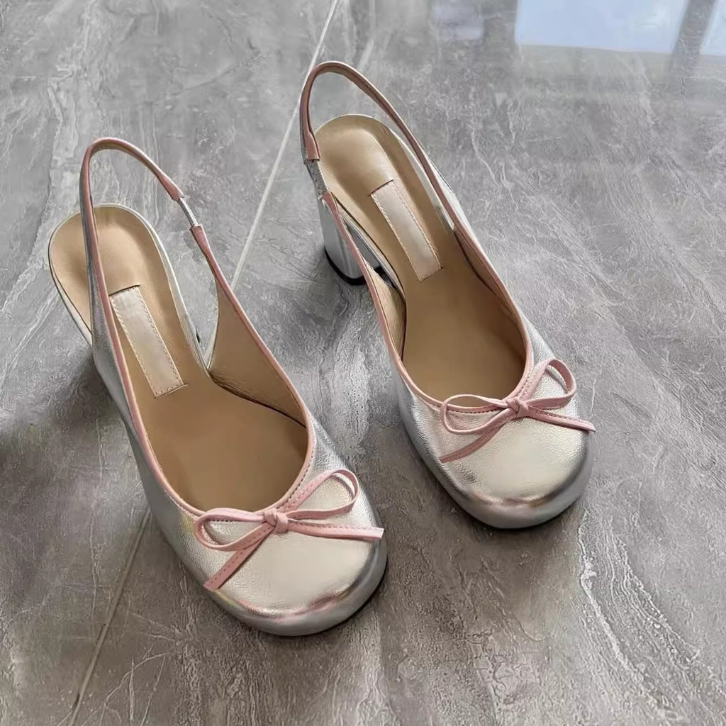 Sandales à talons ouverts pour femmes avec des sangles de dos