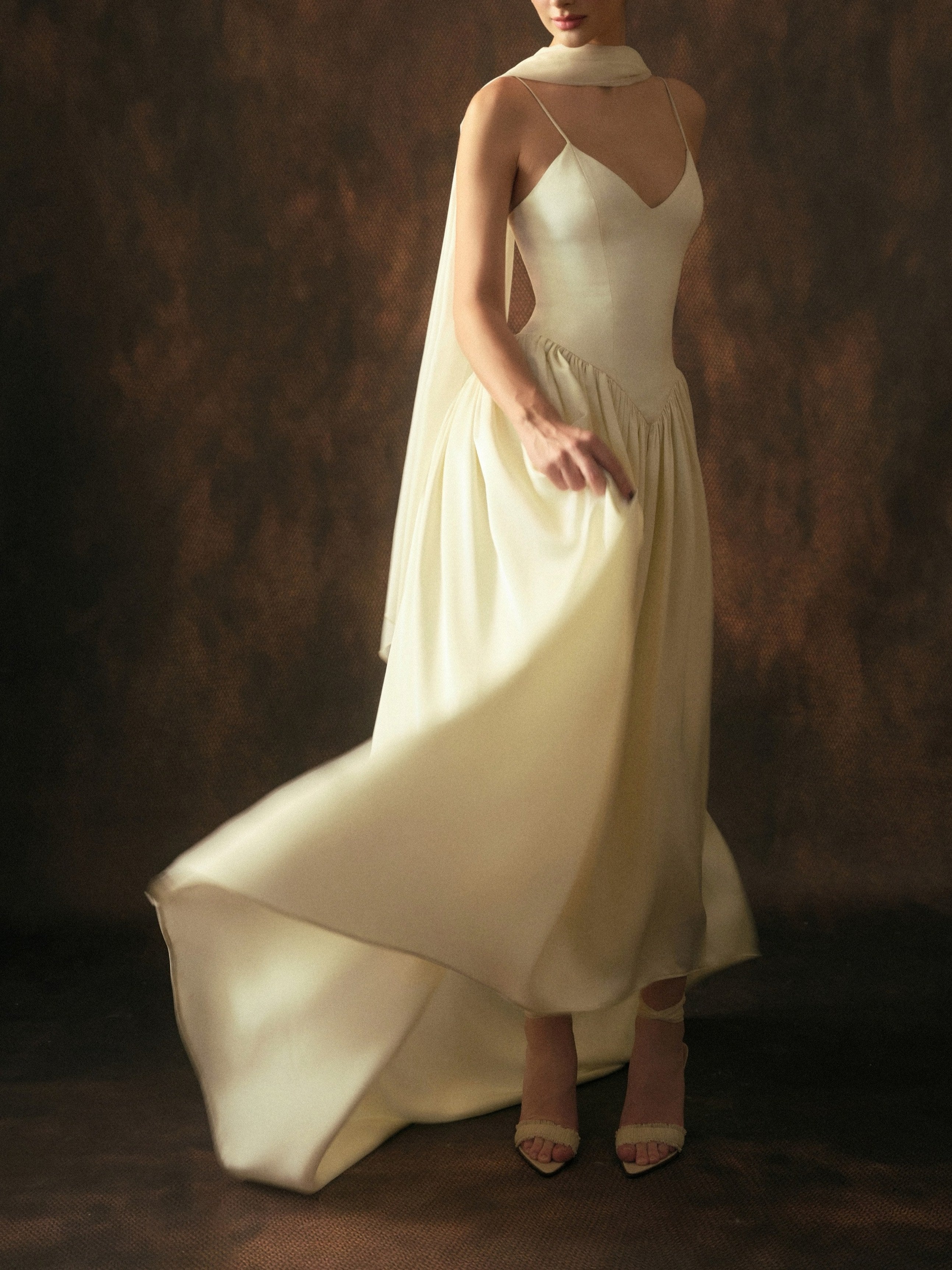 Satin Spaghetti Bracelet mariage soirée Gown avec écharpe