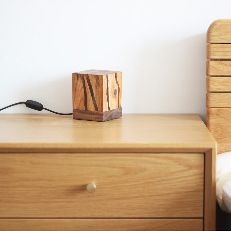 Lampe de chevet design créative