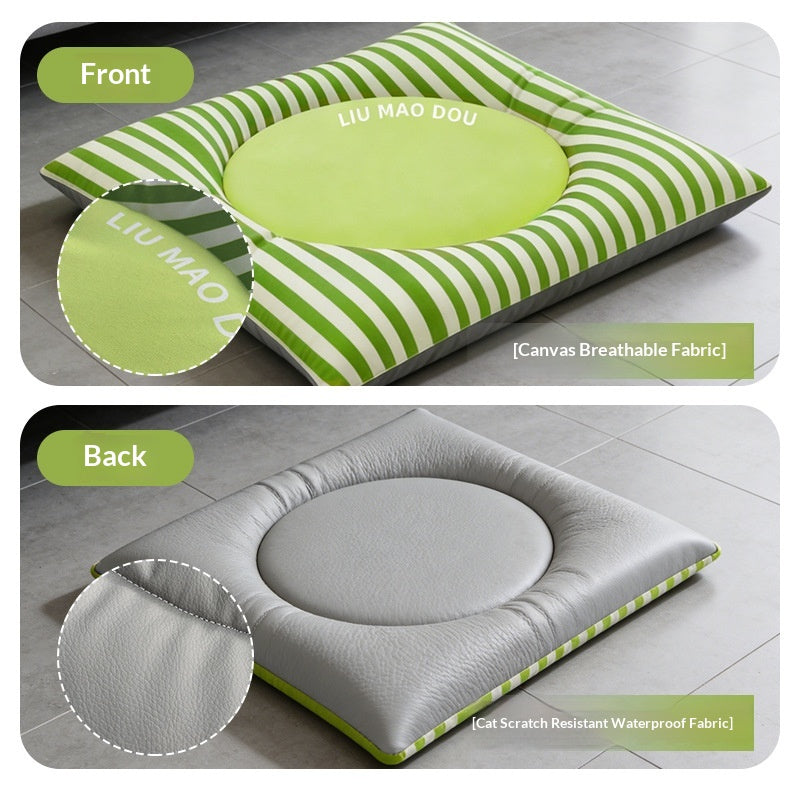 Sleeping mat for cats and dogs