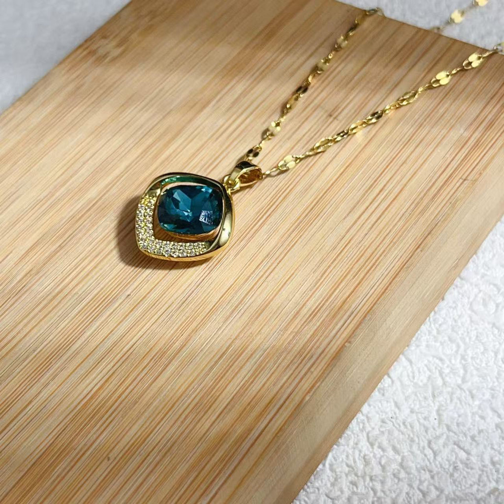 Collier en cristal géométrique couleur haut de gamme