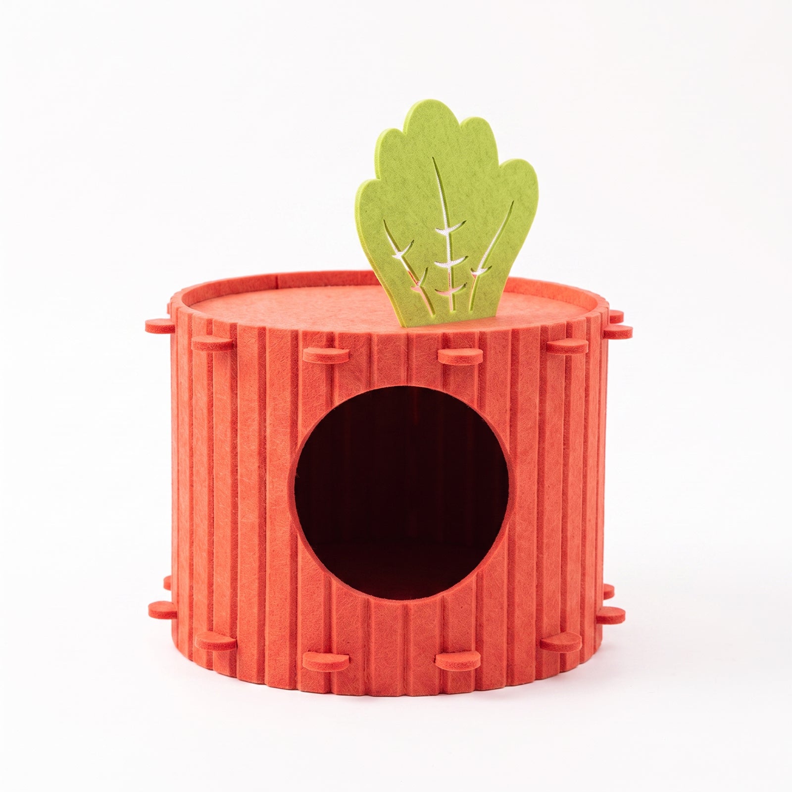 Seule prise de soi---Felt Radish Pet House