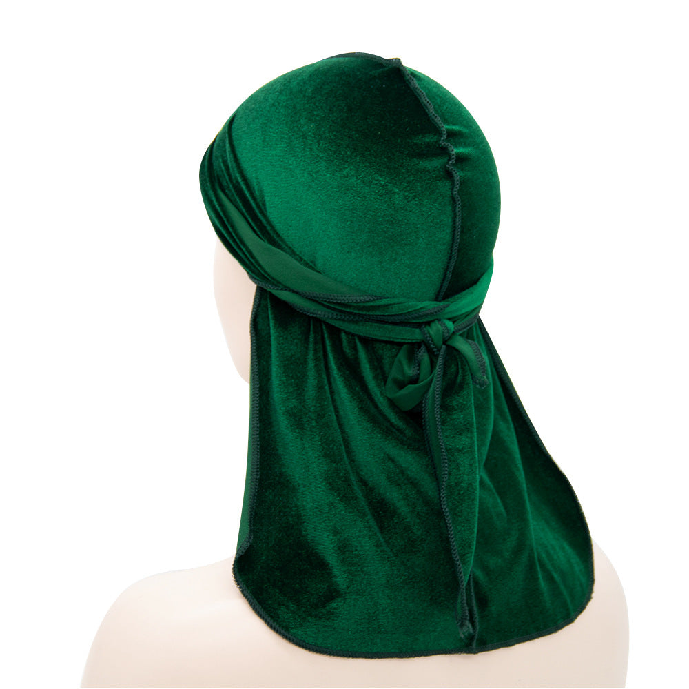 Chapeau à longue queue de velours