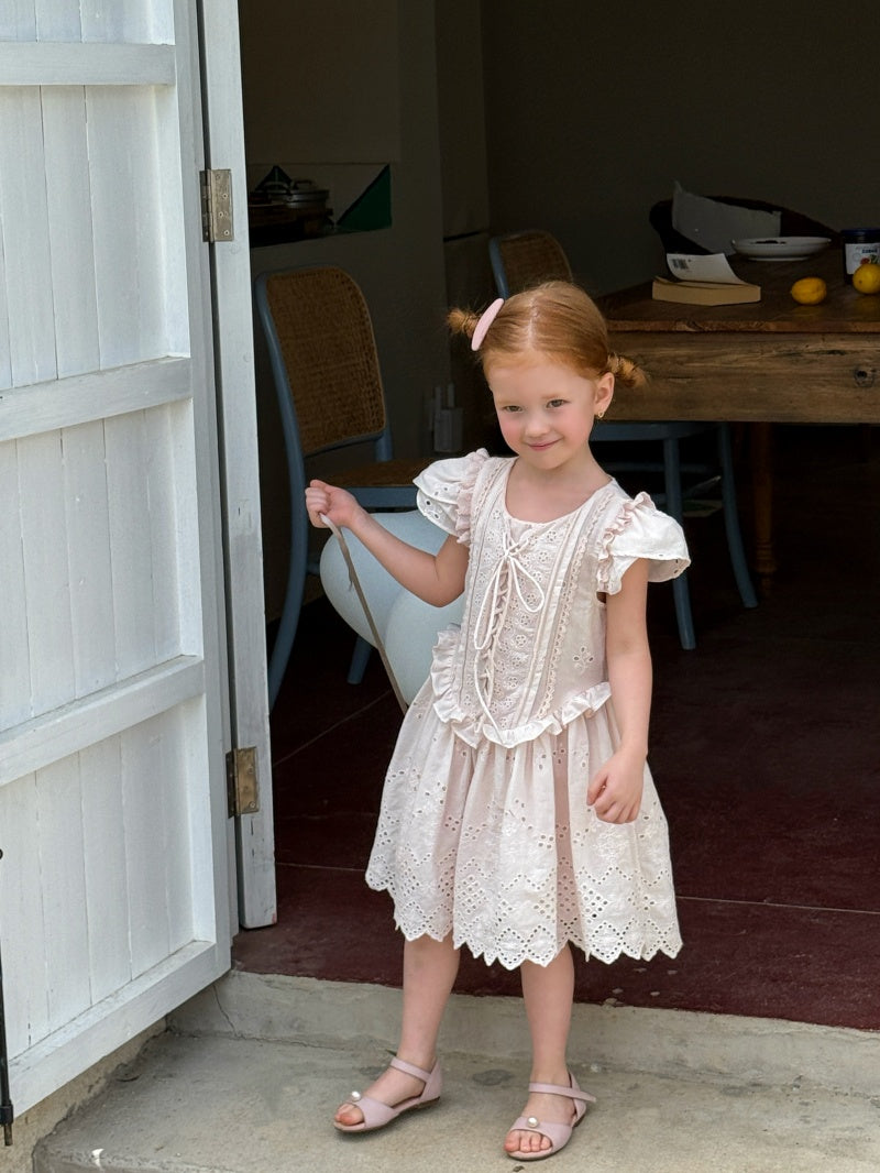 Robe en Pure Cotton Bubble Brodée Robe Hollow