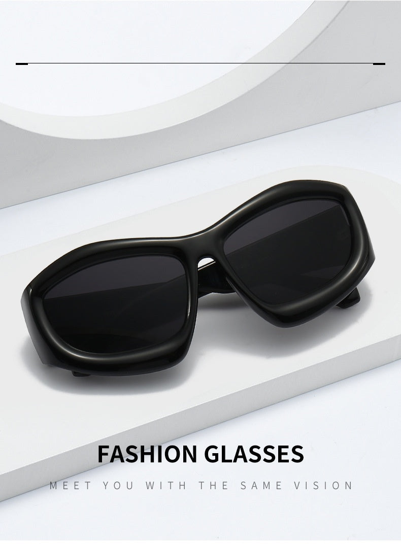 Hommes et femmes Riding Outdoor Personnalité Forme concave Lunettes de soleil