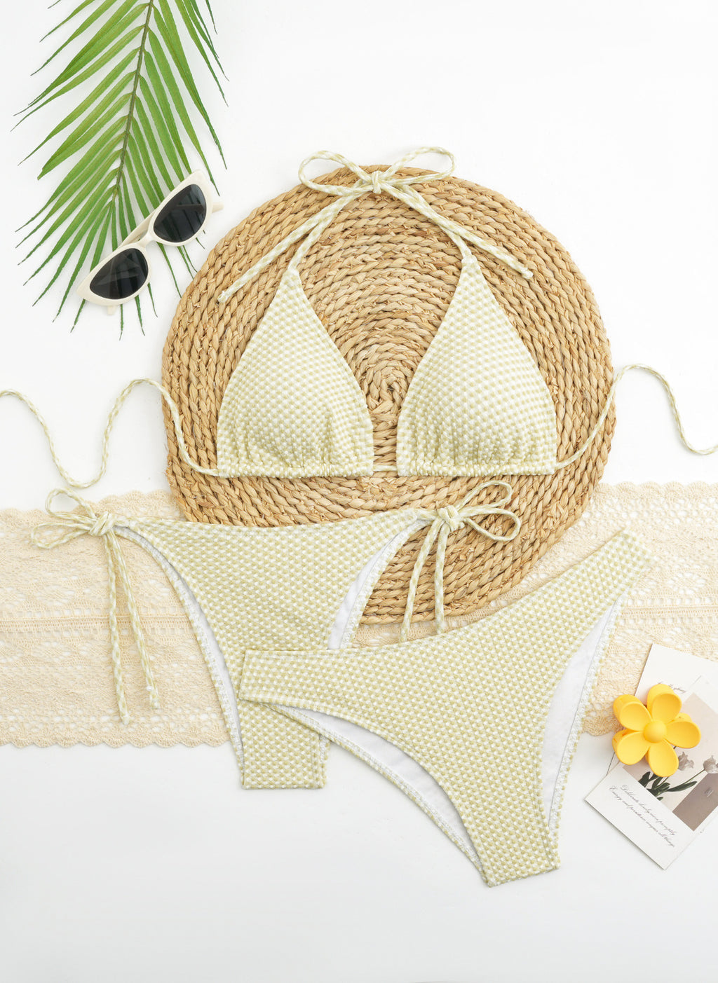Maillot de bain bikini en trois parties