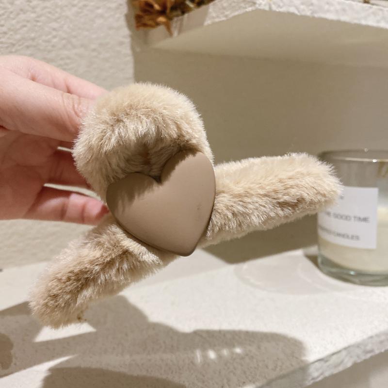 Corée Dongdaemun Love Plush Automne hiver Grab Clip