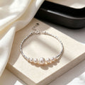 Collier Silver Pearl cassé est simple