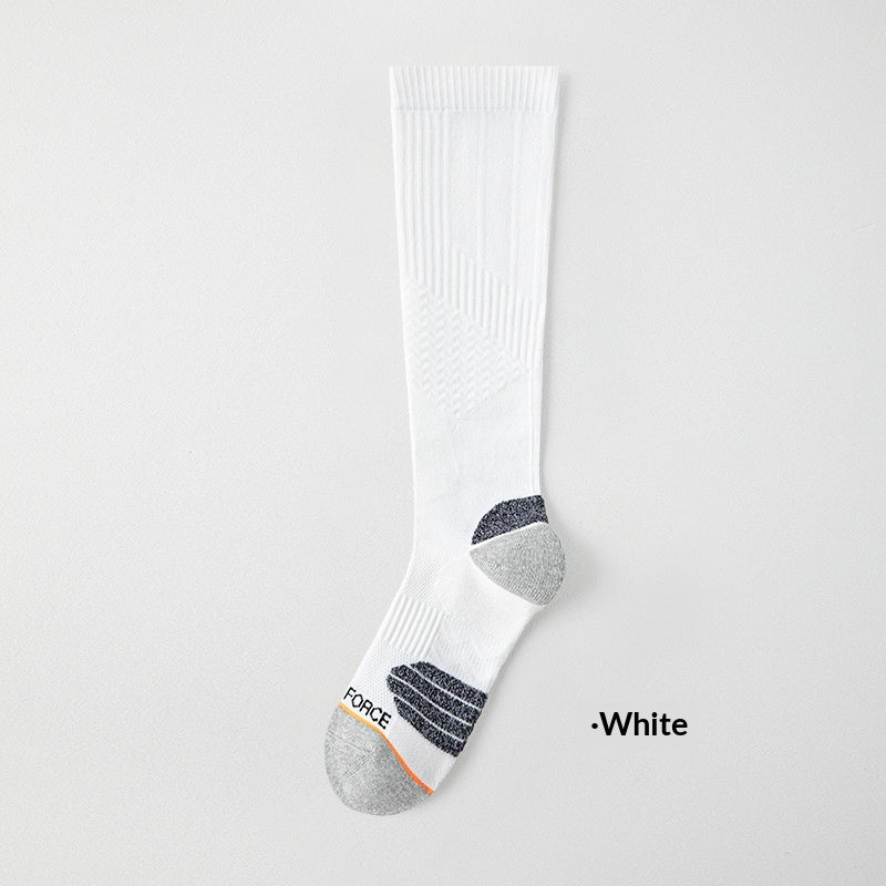 Chaussettes de longueur de calf athlétique pour femmes