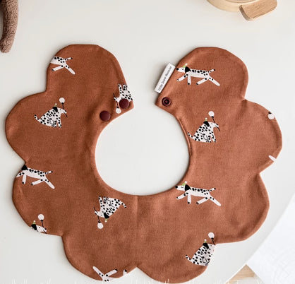 Super doux en coton peigné bébé tache de lait prévenir les pétales bib