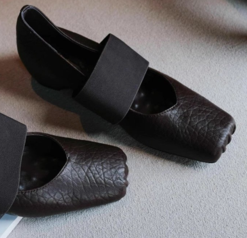 Women's Minimalist Ballet Style Mary Janes