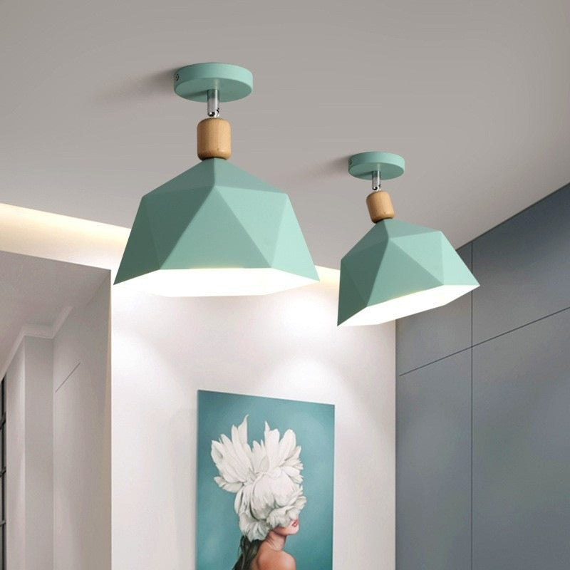 Plafond lumineux pour le placard et le balcon