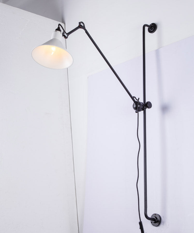 Rotation Rocker Arm Lampe murale de protection des yeux avec prise