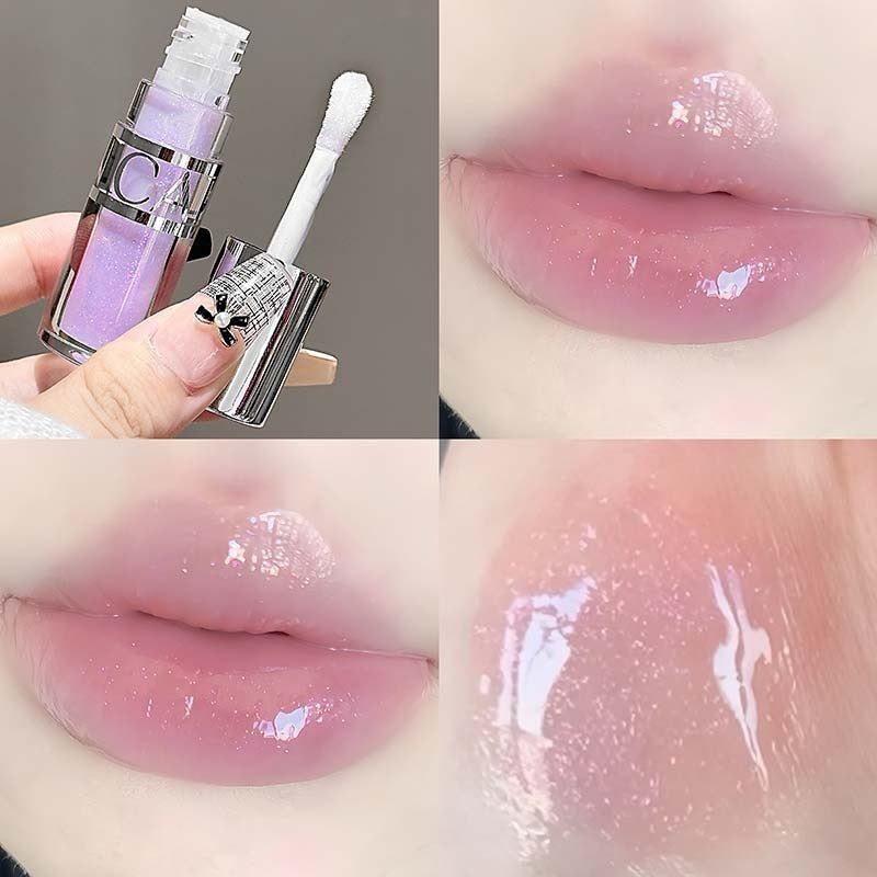 Un radiant hydratant et un lip gloss hydratant avec une finition miroir de style Dewy