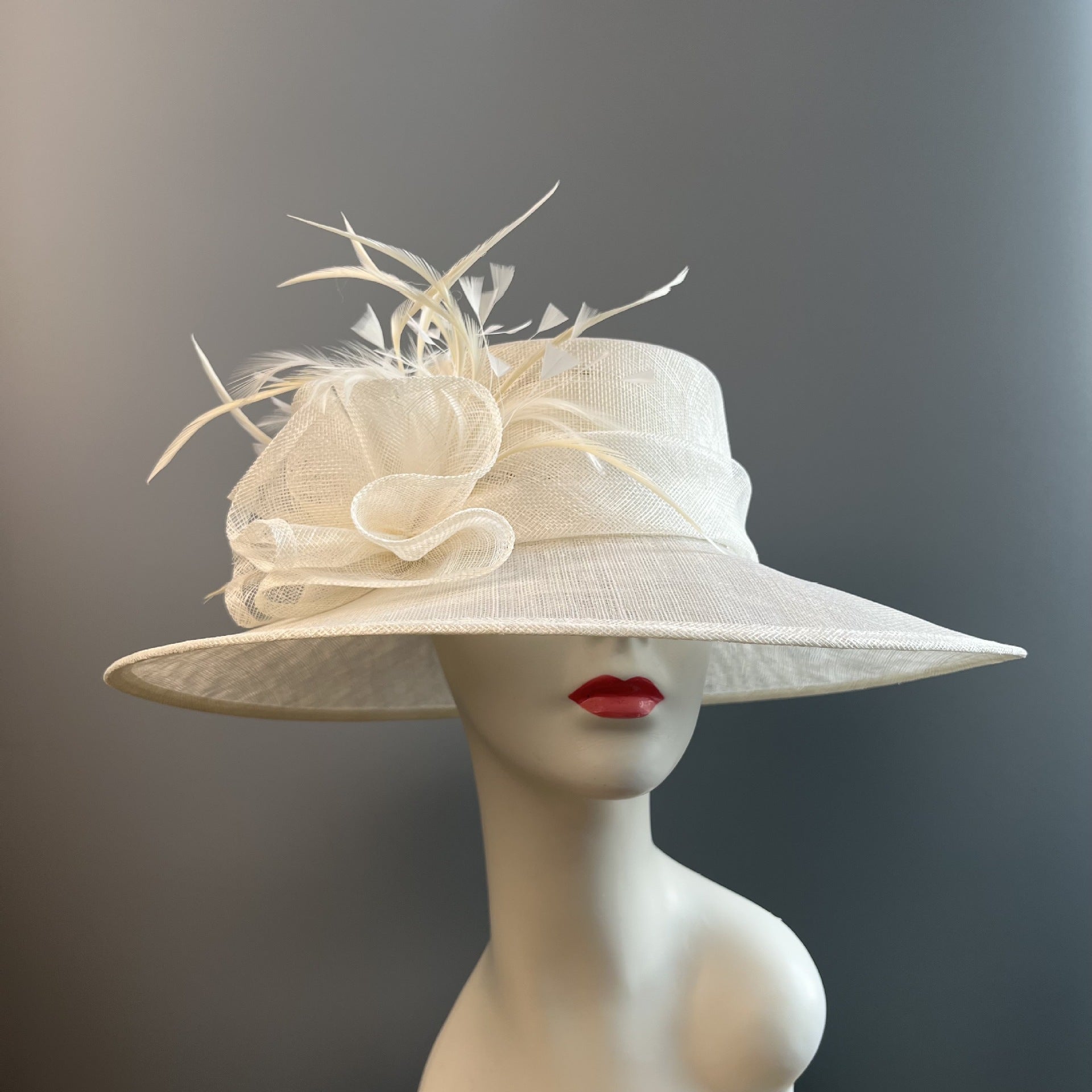 Chapeau de lin tendance style cour vintage pour les femmes
