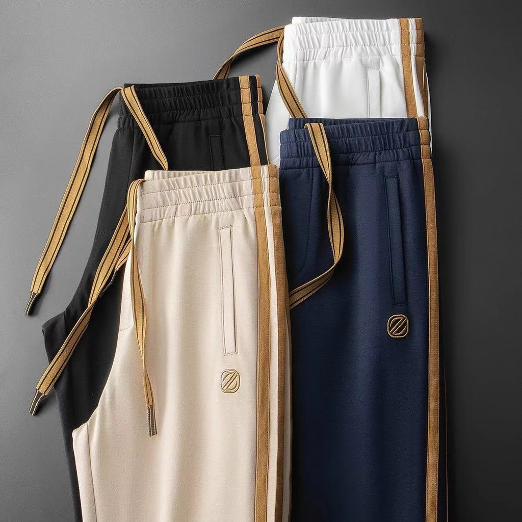 Bandes latérales bleues light-luxury dans une couleur contrastée Slim-fit style décontracté