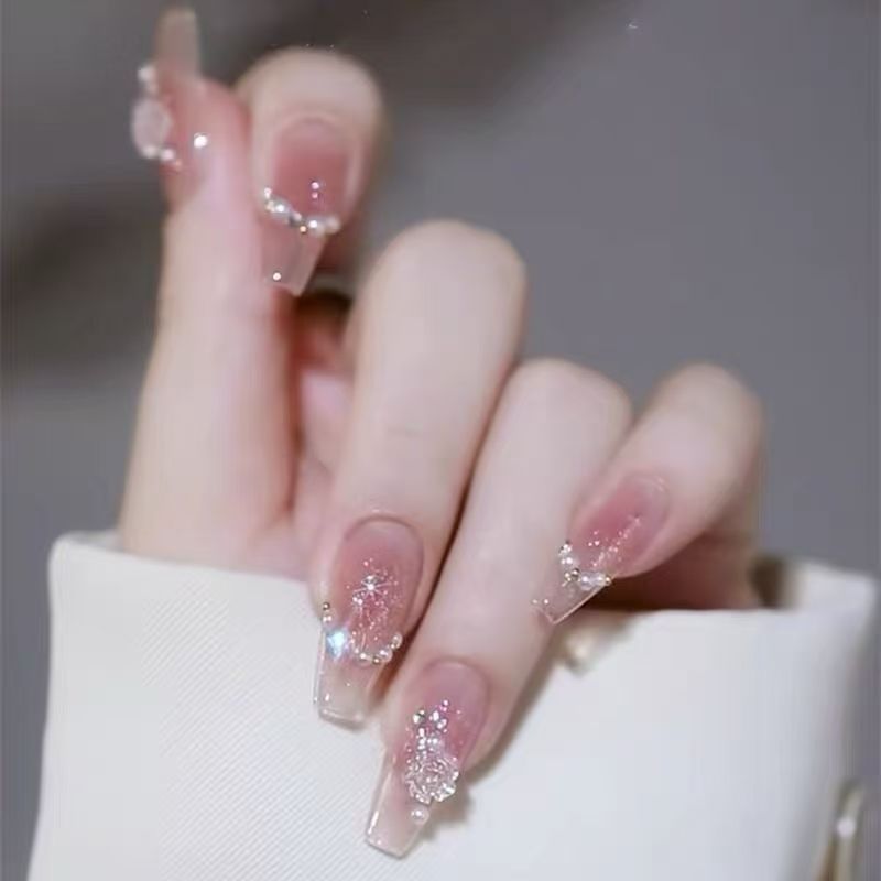 Conseils pré-amovibles pour faux ongles
