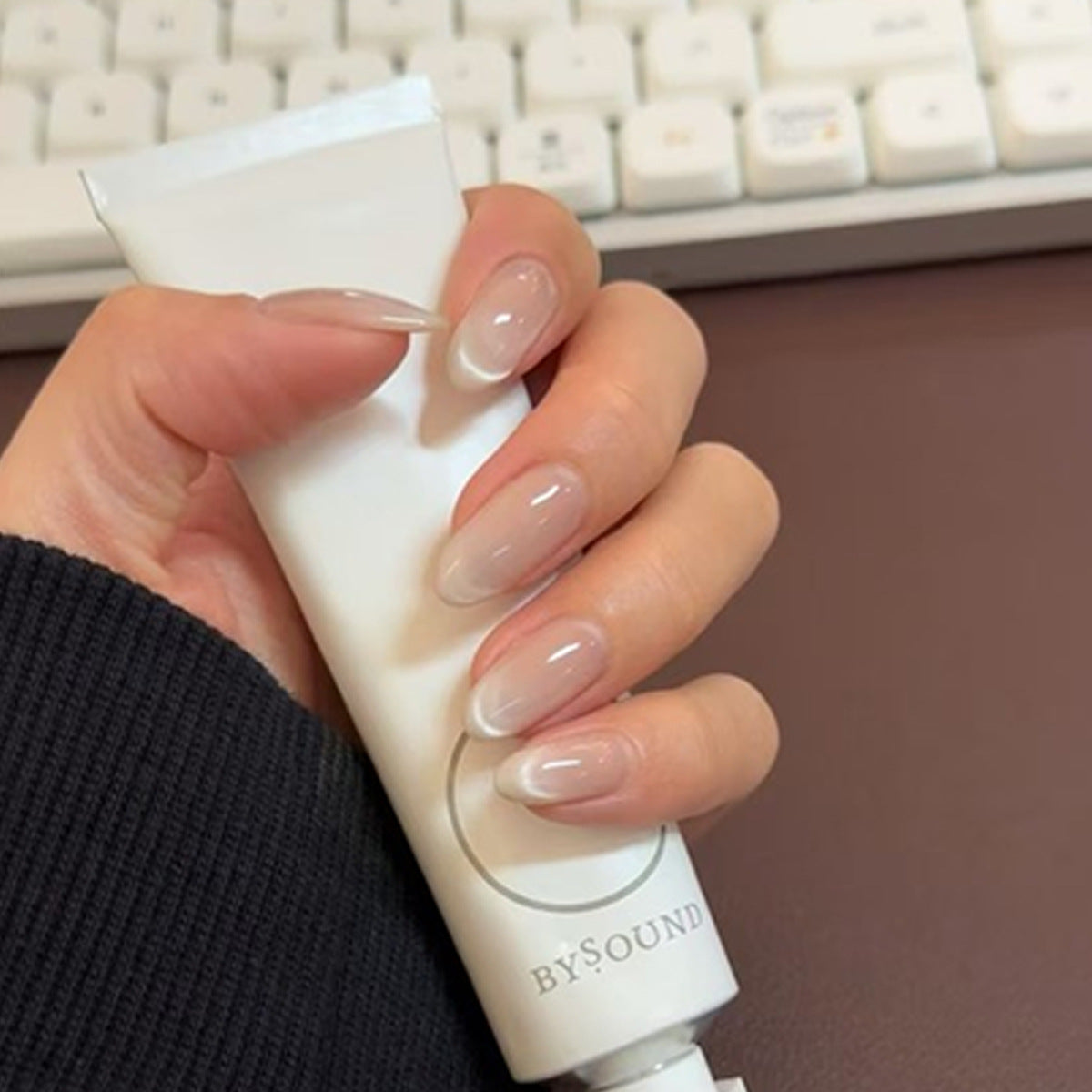 Les ongles artificiels progressifs pour les yeux de chat couleur solide pour femmes