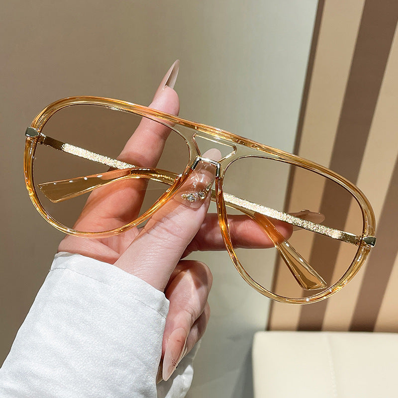 Lunettes de soleil de style grenouille