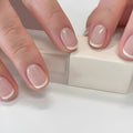 24pcs Girly Rose Sweet Short porter des ongles Pure blanc Français faux ongles approprié pour les femmes W