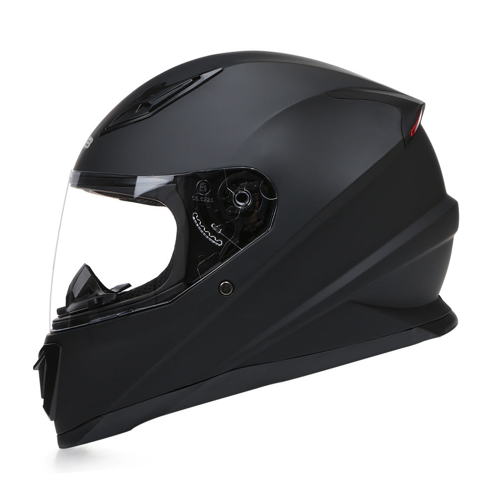 Simple and versatile motorcycle riding helmet