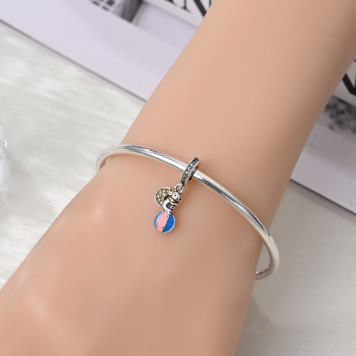 Bracelet de bijoux bricolage avec perles de cartes à jouer