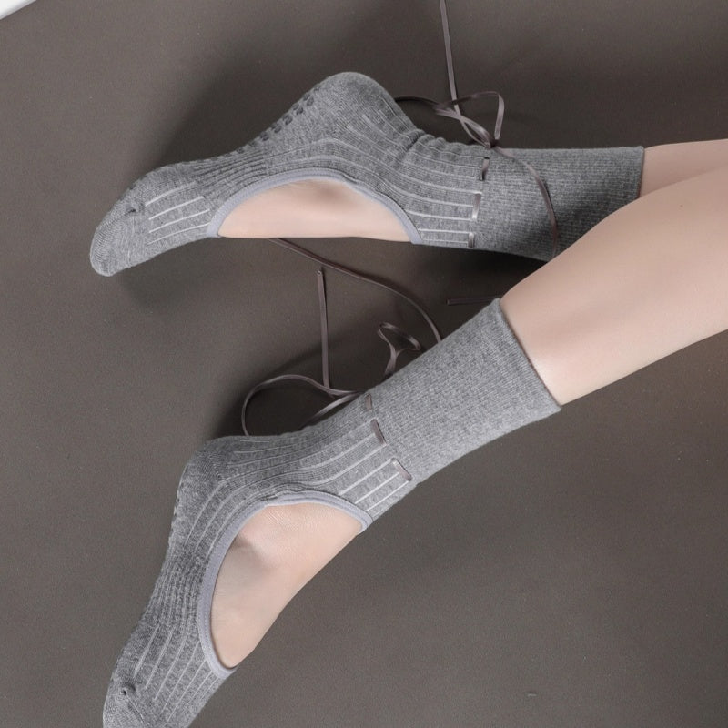 Chaussettes de yoga sans dos de style ballet avec semelles antidérapantes en silicone
