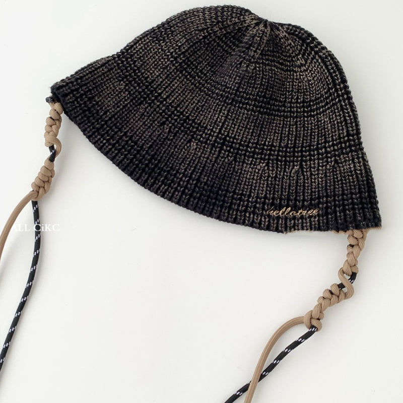 Chapeau casual et élégant Knit Fisherman qui aplatit le visage en le rendant plus petit