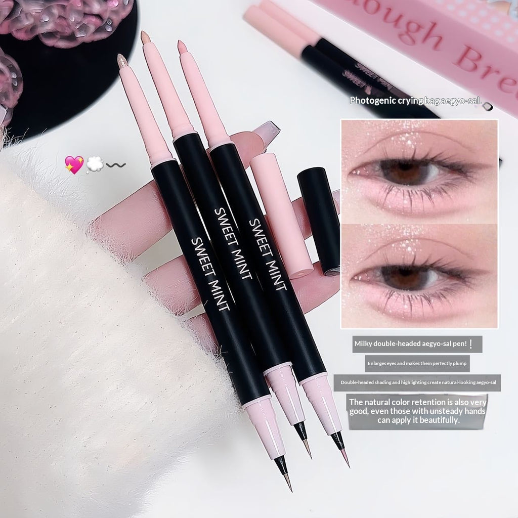 Stylo de mise en évidence et de contournage pour définir la zone sous les yeux et créer un effet endormi