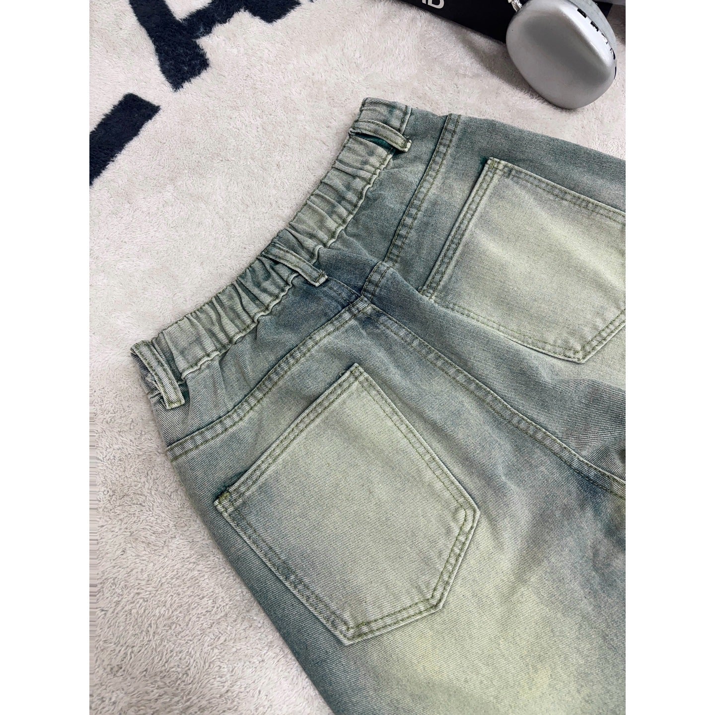 Jeans escamotés à large jambe pour hommes