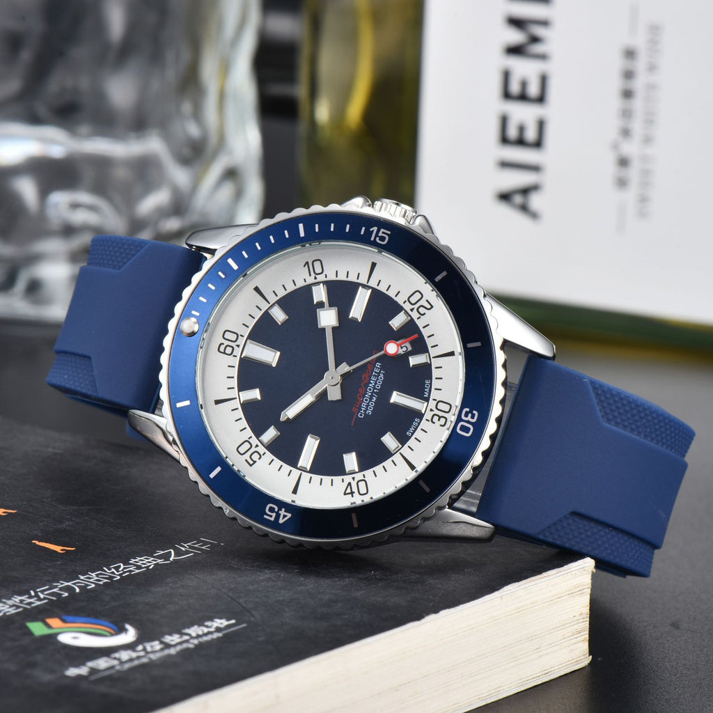 Montre Quartz homme élégant avec une sangle en silicone