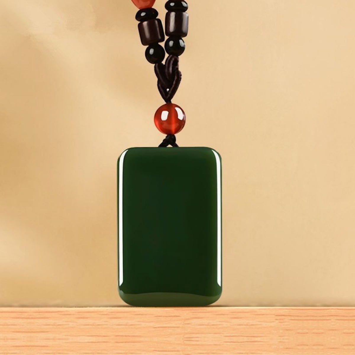 Xinjiang Hetian Jade Tower Pendentif de paix vert Fine Material Peace Jade Collier homme Jad