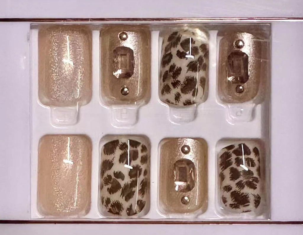 Appuyez sur les ongles GD329