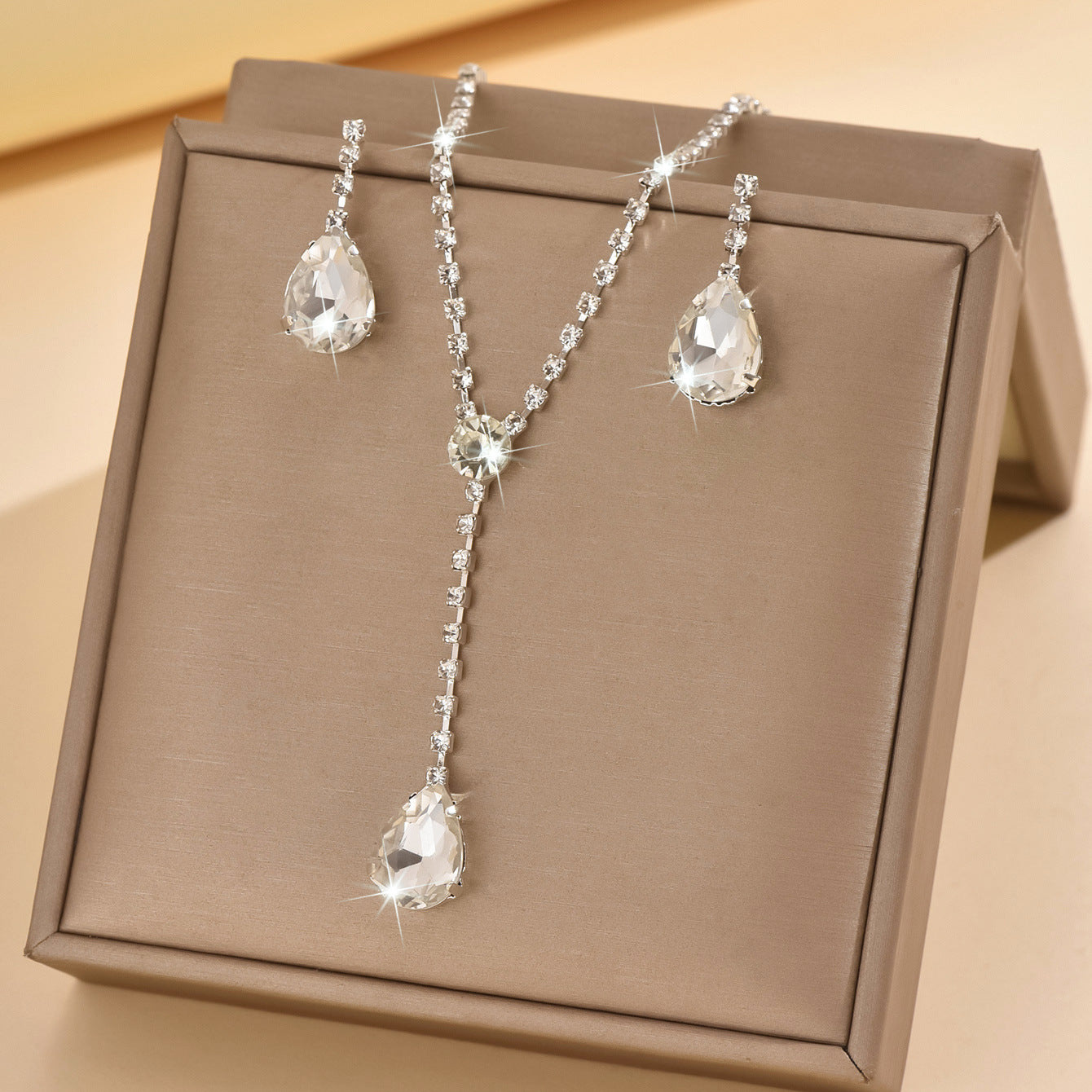 Ensemble de bijoux Y-Drop Pear CZ 2Pcs pour femmes