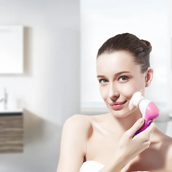 Brosse nettoyante pour visage éponge étanche avec 5 têtes de brosse pour