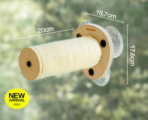Meow Hu Wang est aussi Cat Scratch Trees ne couvrant pas une zone de mur de verre